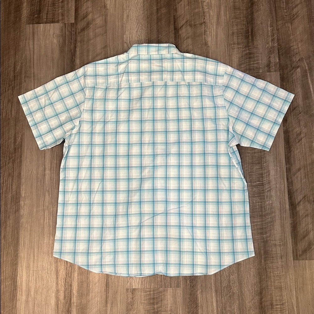 Calvin Klein Light Blue Checkered Plaid Short Sleeve Button Down - 2XL - Picture 3 of 7